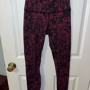 Stylish Lululemon Black and Burgundy Patterned Leggings